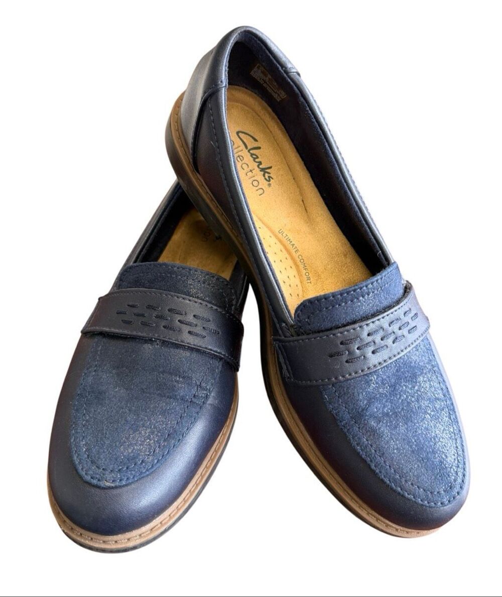 Clarks Women's Raisie Jump Slip-On Loafer Flats Sz. 7 Navy Blue Comfort